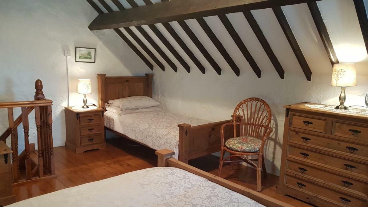 Stunning Views At Ballagh Cottage Newcastle Ньюкасл Экстерьер фото